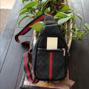 Gucci Black and Green Belt Bag